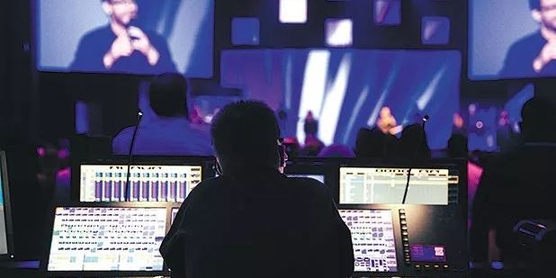 4ffce04d92a4d6cb21c1494cdfcd6dc1-932 图片